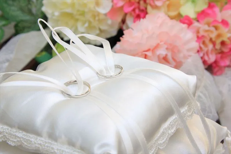 リングピローを手作りする方法